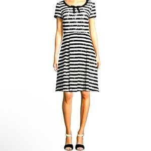 KARL LAGERFELD Striped Lace Dress Black & White - 12